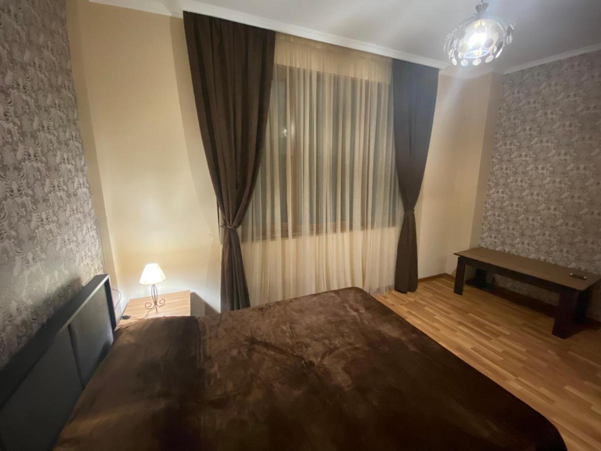 Sofia Hotel Erevan Esterno foto