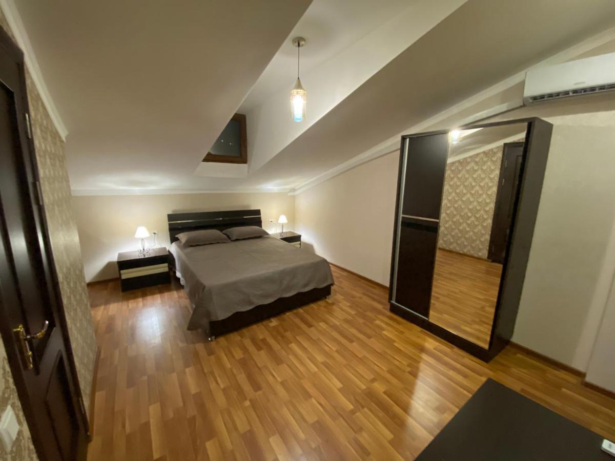 Sofia Hotel Erevan Esterno foto